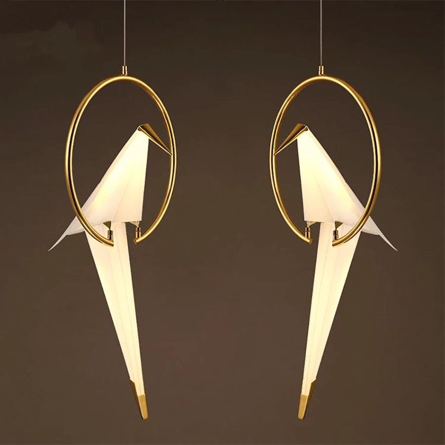 S6e69fb15cd294c1e92bbae11bc206aa4u.jpg_960x960.webp Suspension Luminaire Oiseau Origami – Cercle Doré Design – Image 1